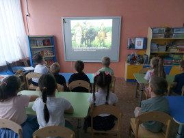 9 декабря в России отмечают День героев Отечества. Памятная дата приурочена к 9 декабря в России отмечают День героев Отечества. Памятная дата приурочена к.
